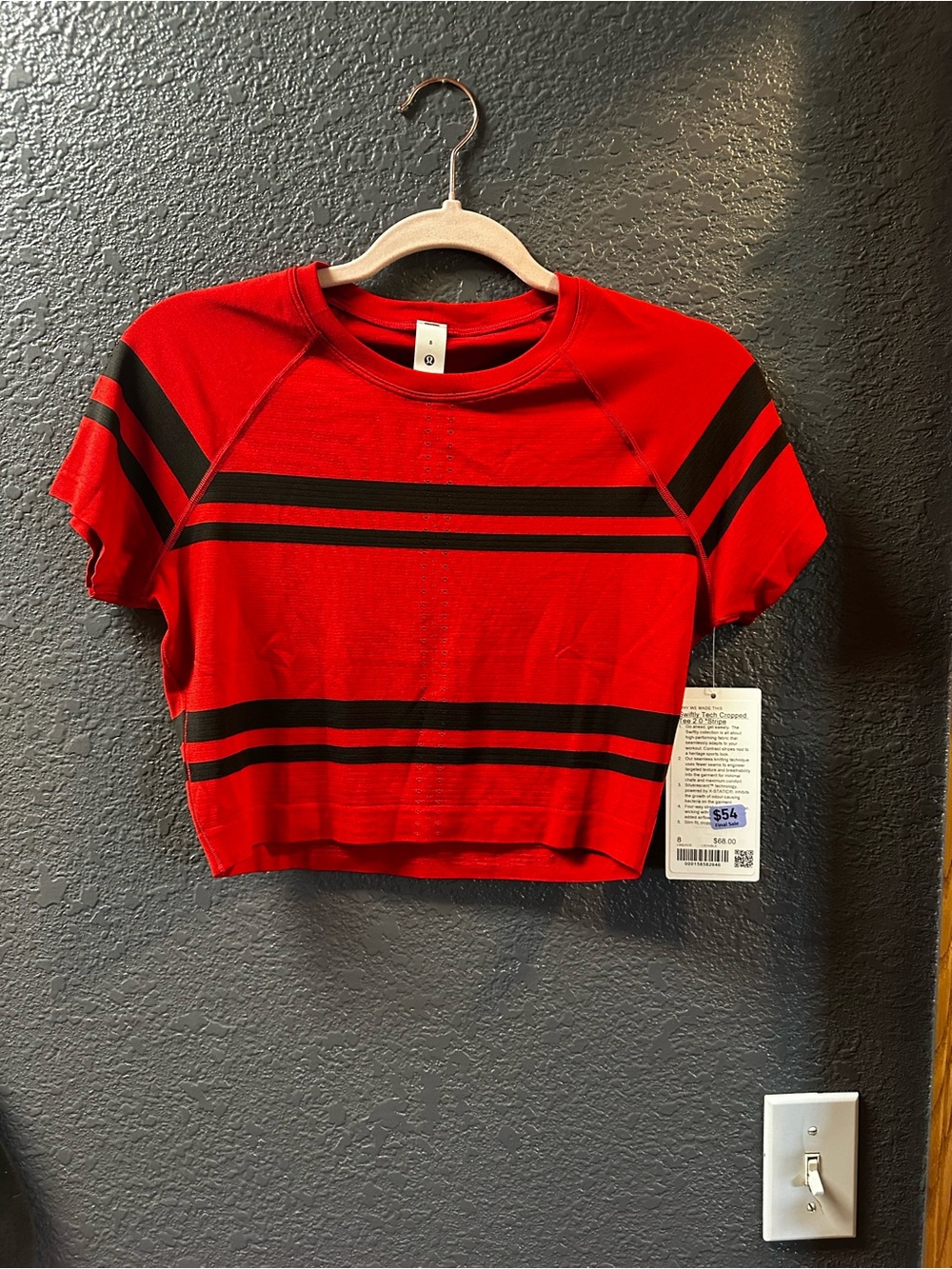 Lululemon Swiftly Tech Cropped Tee 2.0 Stripe size 8 - Black/Red - NWT